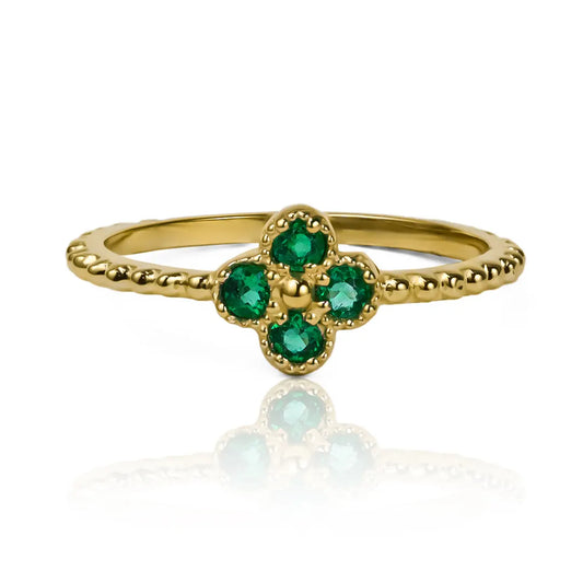 Anillo Enchanted es una obra de arte fabricada en oro de 18k por la prestigiosa Joyería Caracas, cuenta con garantía de por vida.