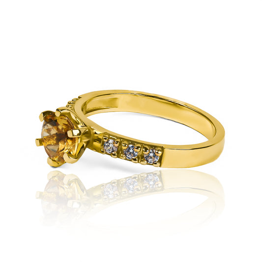 Anillo de compromiso Raff Lover II, una verdadera joya de Joyería Caracas. Diseñado en oro 18k, cuenta con certificado de calidad y garantía de por vida.