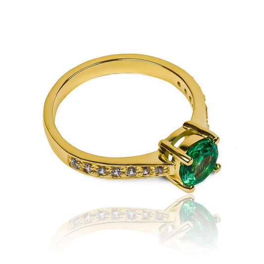 Anillo de compromiso Emeraldy, fabricado en oro 18k de alta calidad y certificado de garantía de Joyería Caracas.
