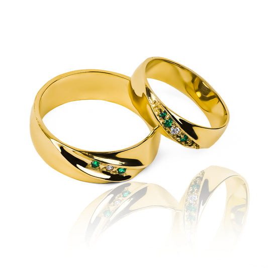Argollas de matrimonio Channel, elaboradas en oro 18k por Joyería Caracas. Cada una cuenta con certificado de calidad y garantía para toda la vida.