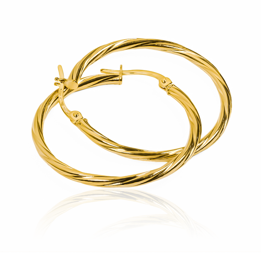 Descubre el encanto y lujo de las Candongas Melcocha XL I, hechas con oro de 18K y con el sello exclusivo de Joyería Caracas. Adorna tu vida con esta joya eterna, con garantía para toda la vida. Disfruta de la elegancia y distinción que solo Candongas Melcocha puede ofrecer.