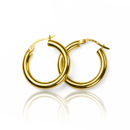 Candongas Tubo Clásica SM I fabricadas en oro de 18K por Joyería Caracas. Con garantía de por vida.