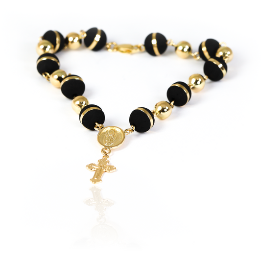 Denario Milagrosa: un denario de oro de 18K con la elegancia y distinción de Joyería Caracas. Con garantía de por vida.