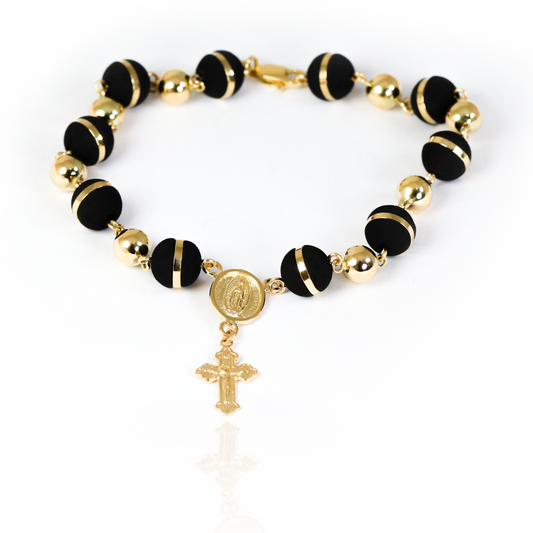 Denario Milagrosa: un denario de oro de 18K con la elegancia y distinción de Joyería Caracas. Con garantía de por vida.