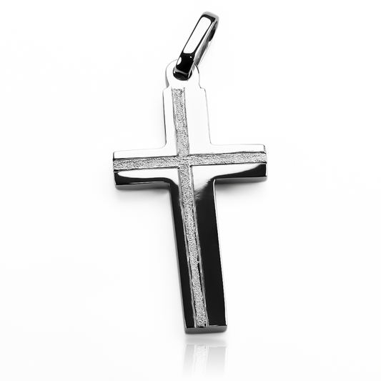 Dije Cruz plana L facetada JC en oro 18K de Joyería Caracas. Cuenta con garantía de por vida.