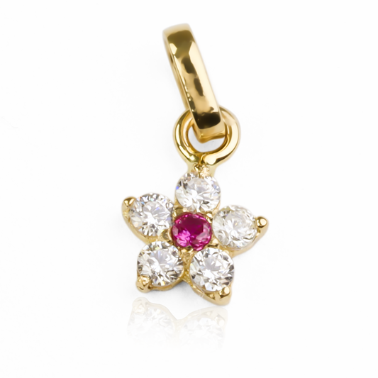 Dije Flor cristal red S JT. Con su elegante diseño de oro 18K, este dije es una verdadera obra de arte de Joyería Caracas. Cuenta con garantía de por vida.