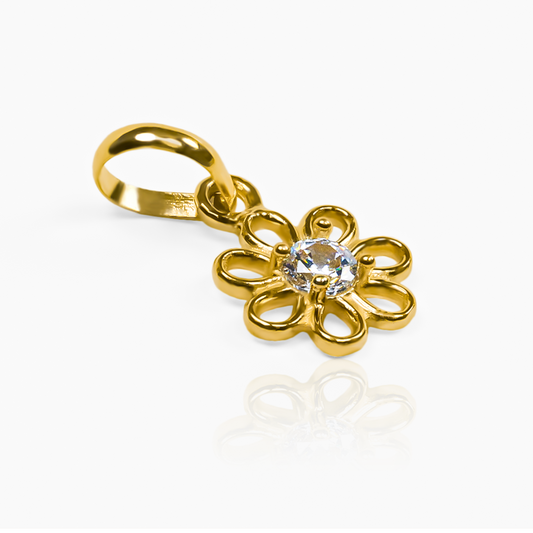 Dije Flor pétalos calados JT, elaborado en oro 18K por la prestigiosa Joyería Caracas. Con garantía para toda la vida.