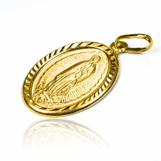 Dije Guadalupe con marco diamantado L I, hecho en oro 18K por Joyería Caracas. Cuenta con garantía de por vida.