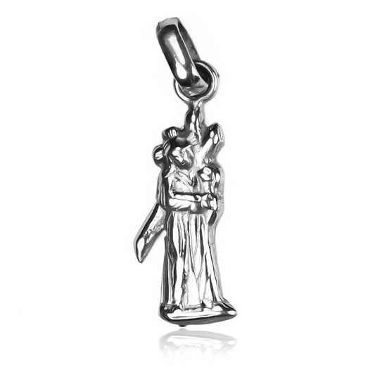 Dije Jesús Nazareno JC bañado en Oro 18K de Joyería Caracas. Cuenta con garantía de por vida.