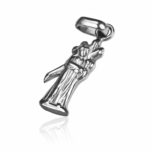 Dije Jesús Nazareno JC bañado en Oro 18K de Joyería Caracas. Cuenta con garantía de por vida.