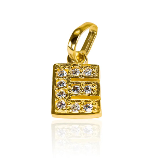 Dije Letra E crystal mini JT. Hecho con oro 18K y diseñado por Joyería Caracas, cuenta con garantía de por vida.