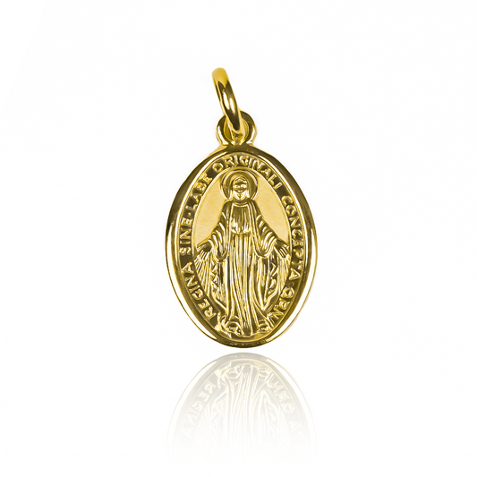 Dije Milagrosa especial MI, con su impresionante diseño de Oro 18K de Joyería Caracas. Con garantía de por vida.