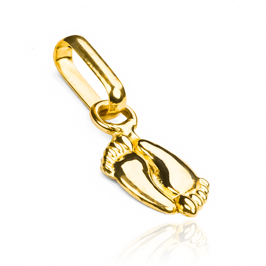 Dije Pies descalzos dobles, hechos con Oro 18K y avalados por la prestigiosa Joyería Caracas. Con garantía para toda la vida.