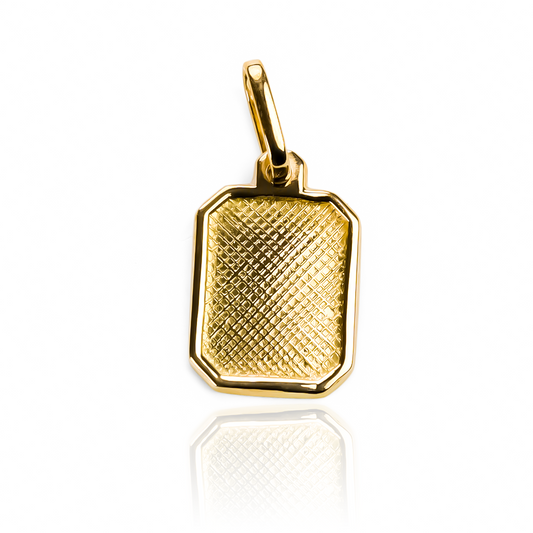 Dije Placa colmena. Fabricado en oro 18K y grabado con el sello de calidad de Joyería Caracas, cuenta con garantía de por vida.