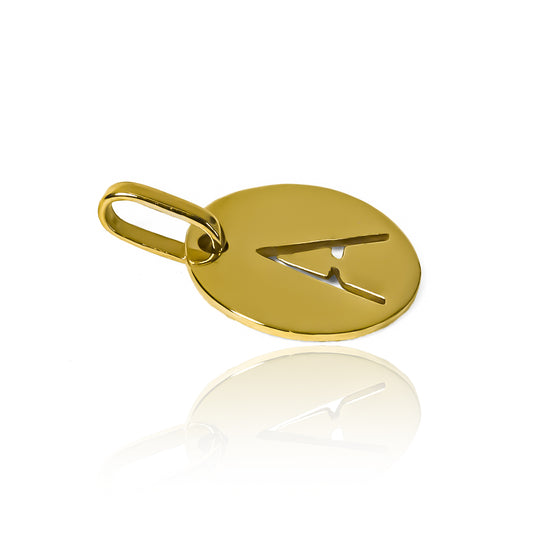 Dije Placa redonda Letra A JC, hecho de Oro 18K con la calidad de Joyería Caracas. Con garantía para toda la vida.