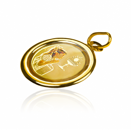 Dije Primera comunión I de oro 18K. Elaborado por Joyería Caracas con la calidad y elegancia que nos caracteriza. Con garantía para toda la vida.