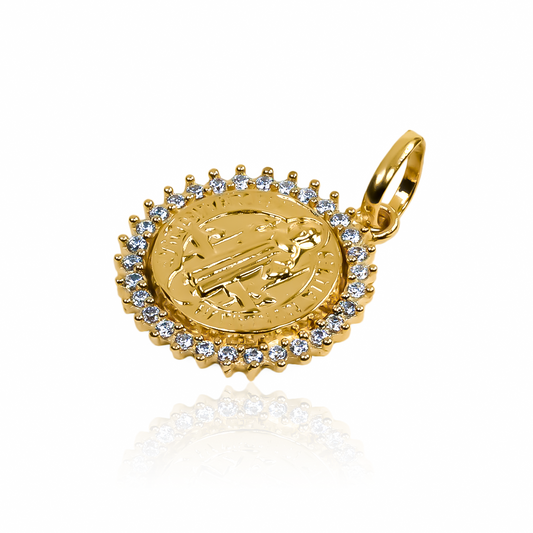 Dije San Benito armado M JT, elaborado con Oro 18K y diseñado por Joyería Caracas. Con garantía de por vida.