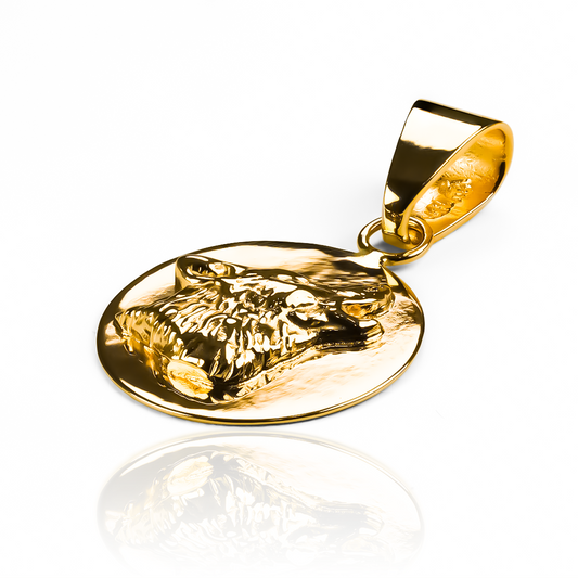 Dije Wolf JC. Un diseño exclusivo en oro 18K de Joyería Caracas, con garantía de por vida.