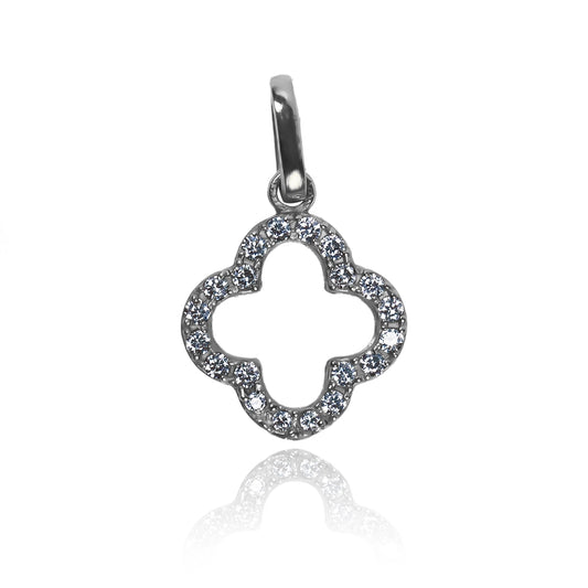 Dije Trébol Croquis M, fabricado en oro de 18K por Joyería Caracas, cuenta con certificado de calidad y garantía de por vida.