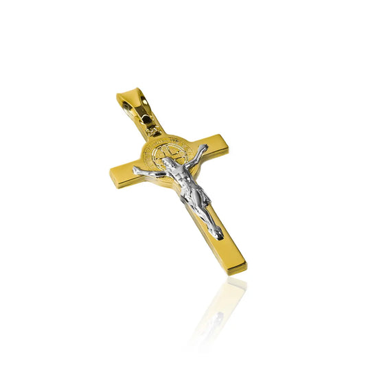 Dije de cruz de San Benito de oro 18k de Joyería Caracas, una sublime expresión de fe y estilo. Cuenta con garantía de por vida.