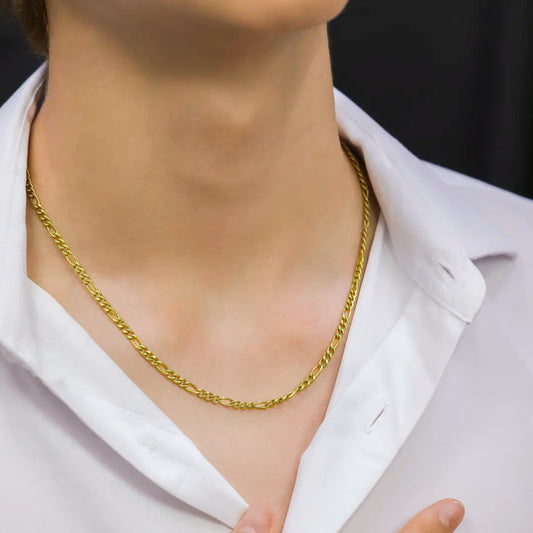 Cuello de hombre con cadena en tejido Cubano 3x1 de 50 cm en oro amarillo de 18 quilates, hecho en Joyería Caracas.