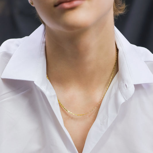 Cuello de hombre con cadena en tejido Escalera espejo diamantada de 50 cm en oro amarillo de 18 quilates, hecho en Joyería Caracas.