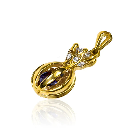 Dije Jarrón poporo púrpura I es un accesorio lujoso y exclusivo. Hecho con oro 18K y diseñado por Joyería Caracas, cuenta con garantía de por vida.