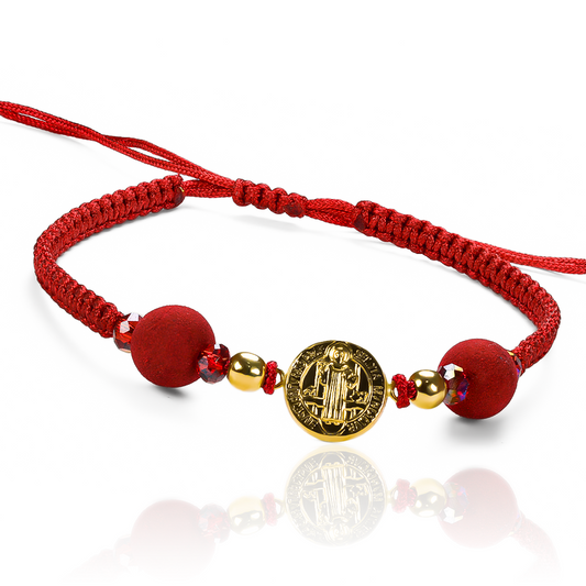 Pulsera San Benito M + esferas #4 elaborada en Oro 18K por Joyería Caracas. Con garantía para toda la vida, esta pulsera es un símbolo de lujo y elegancia.