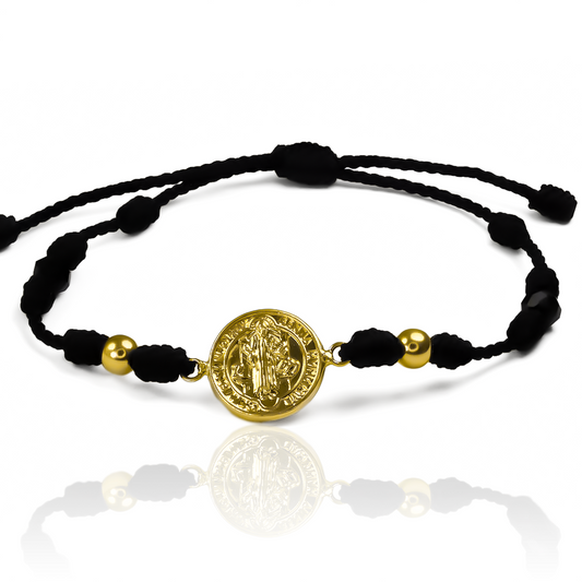 Pulsera San Benito L + esferas lisas #4 elaborada en oro 18K por Joyería Caracas, cuenta con garantía para toda la vida.