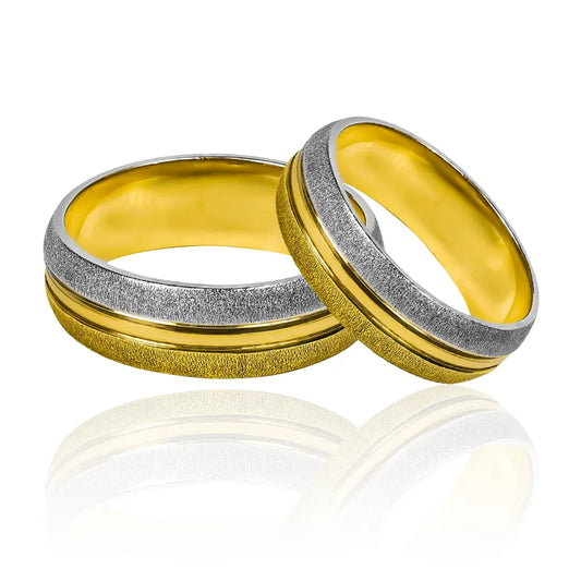 Argollas de matrimonio Relix, fabricadas en oro 18k de Joyería Caracas, cuentan con garantía de por vida.