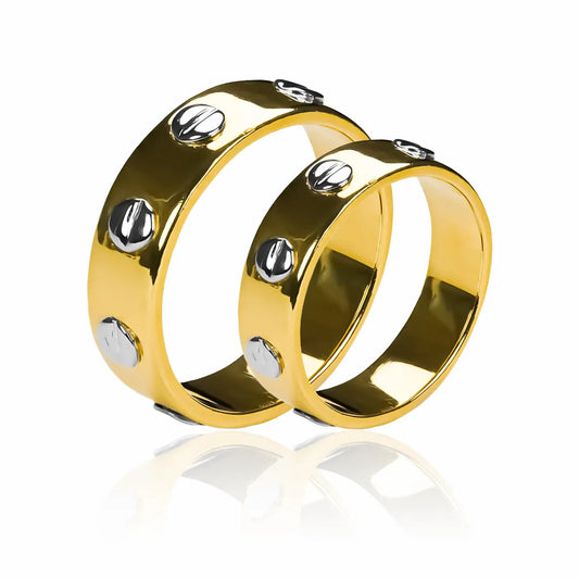 Argollas de matrimonio Screwed Love, elaboradas en oro 18k por Joyería Caracas, cada una viene con un certificado de autenticidad y garantía de por vida.