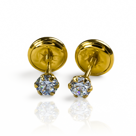 Combina elegancia y estilo con nuestros Topitos Gema #3 6 uñas. Confeccionados con oro 18K y diseñados por Joyería Caracas, estos topitos son una verdadera joya exclusiva. Además, ofrecemos garantía para toda la vida, asegurando su calidad y durabilidad. Eleva tu look con este toque de lujo.