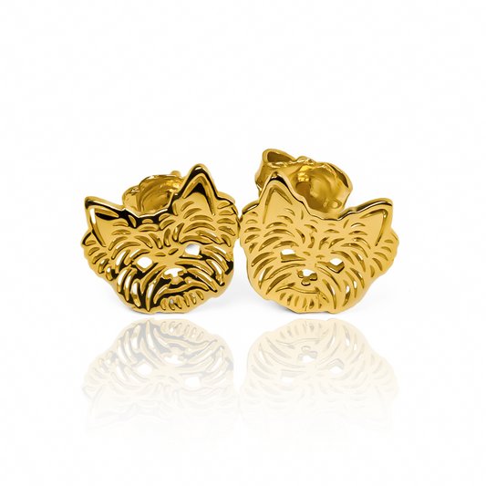 Topitos Yorkies de Oro 18K de Joyería Caracas. Con garantía para toda la vida, estos elegantes accesorios son una inversión para el futuro. Descubre la belleza y durabilidad de estos Topitos y haz una declaración de estilo atemporal.