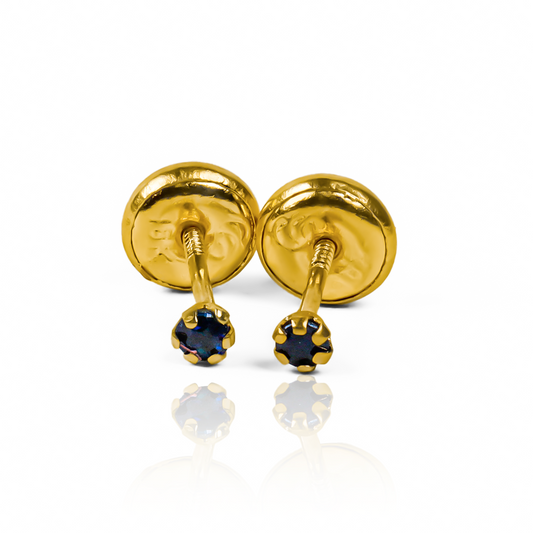 Añade un toque de lujo a tus uñas con nuestros Topitos Zafiro Natural de 2.0 mm 6 uñas. Hechos de oro 18K y con garantía de por vida, son la joyería perfecta de Caracas que te harán sentir elegante y exclusiva. ¡Haz de tus uñas una obra de arte con Topitos Zafiro!