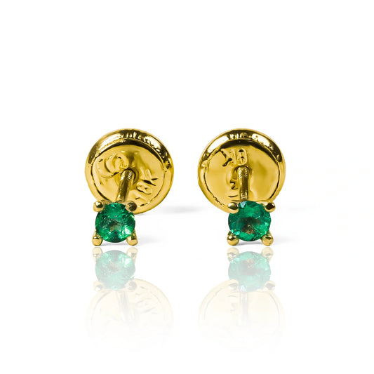 Topitos Gema #2.50 mm Esmeralda. Fabricado en Oro 18K por Joyería Caracas. Cuentan con garantía de por vida.