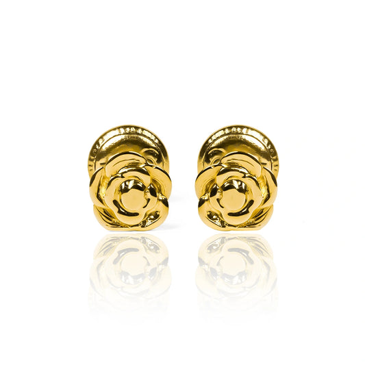 Topitos Rosa Bourbon, fabricados en Oro 18K por Joyería Caracas, cuentan con certificado de calidad y garantía para toda la vida.