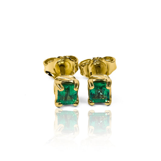 Topitos Silent Spin Rectangular, elaborada en oro 18 quilates por Joyería Caracas, cuenta con una garantía para toda la vida, asegurando la calidad y durabilidad de tu compra.