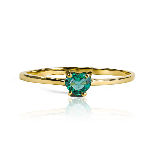 Anillo classic heart - emerald. Confeccionado en oro de 18k, en Joyería Caracas, viene con un certificado de autenticidad y garantía de por vida.