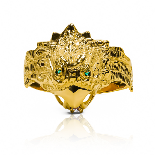 Anillo Águila, elaborado en Joyería Caracas con oro 18k de máxima calidad. Su diseño exclusivo de águila simboliza la libertad y fuerza, y cuenta con garantía para toda la vida.