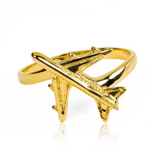 Anillo avião de Joyería Caracas. Hecho de oro 18k, este anillo es garantía de calidad para toda la vida.
