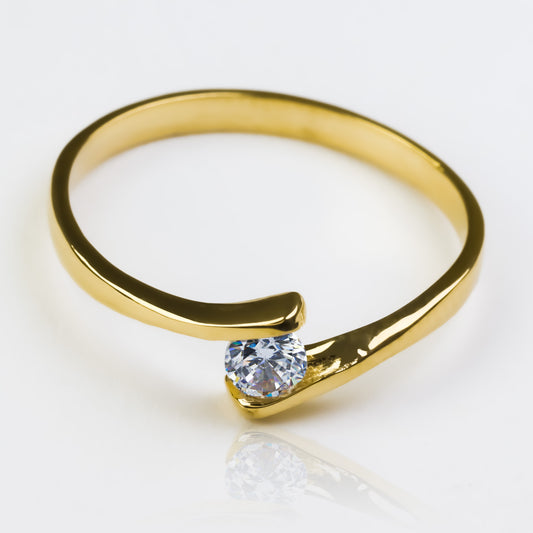 Anillo de compromiso brenda II. Hecho en oro 18k de Joyería Caracas, este anillo cuenta con un certificado de calidad y garantía de por vida.