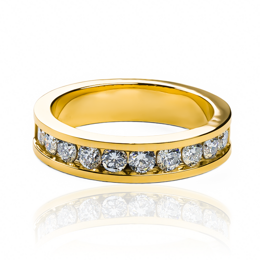 Anillo carré diamantes JC de Joyería Caracas es una verdadera joya de oro 18k, con un diseño elegante y exclusivo. Los diamantes brillantes en forma de carré hacen de este anillo una pieza única y lujosa. Además, cuenta con una garantía para toda la vida.