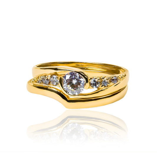 Anillo de compromiso crystal wave + pisargolla. Fabricado en oro 18 k, en Joyería Caracas viene con un certificado de calidad y garantía de por vida.