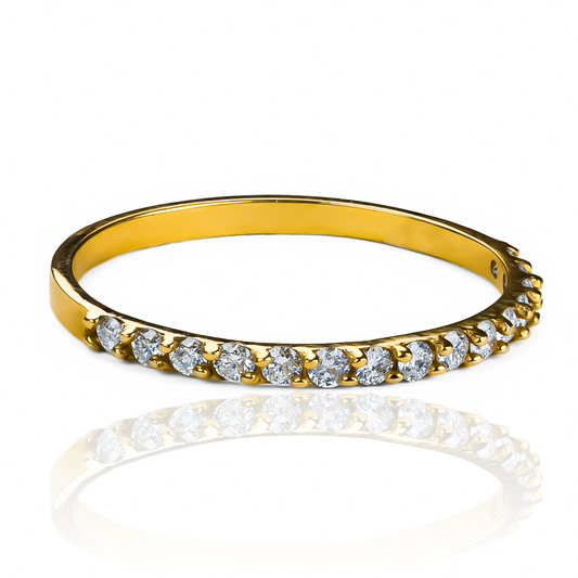 Joyería Caracas de oro 18k. Con nuestro anillo de diamantes sin fin, podrás llevar la sofisticación a otro nivel. Además, te ofrecemos una garantía de por vida.