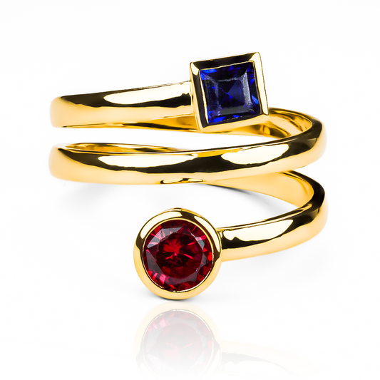 Anillo espiral JC L de Joyería Caracas. Hecho con oro 18k, este anillo es una obra de arte que refleja tu estilo exclusivo. Ofrecemos garantía de por vida.