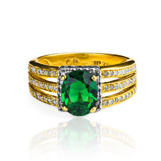 Anillo jungle ring de Joyería Caracas es una verdadera obra de arte. Hecho de oro 18k, su diseño único evoca la belleza y el misterio de la jungla. Con garantía de por vida.