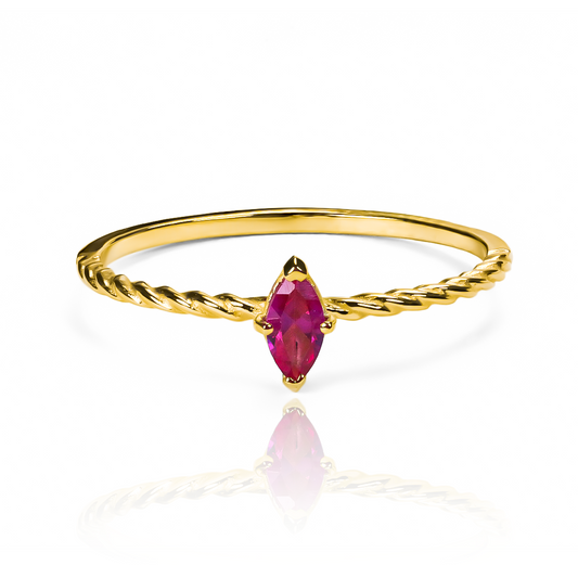 Anillo lazo marquise es una joya exclusiva de oro 18k de la Joyería Caracas. Su elegante diseño en forma de lazo marquise es garantía de durabilidad por toda la vida.