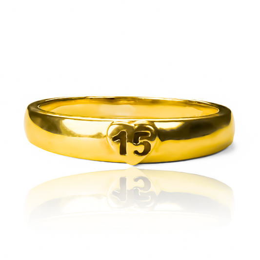 Anillo Plane 15 Heart, fabricado en oro 18k por Joyería Caracas, cuenta con certificado de calidad y garantía de por vida.