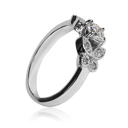 Anillo butterflies fabricado por Joyería Caracas en oro 18k, cuenta con un certificado de calidad y garantía de por vida.