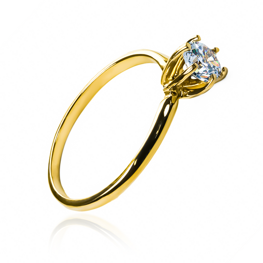 Anillo de compromiso skinny de Joyería Caracas, fabricado en oro 18k, cuenta con un certificado de calidad y garantía para toda la vida.